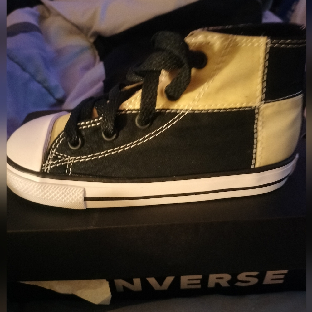 Toddler Converse All Star Hi Uv In Black/Magenta - Picture 13 of 16